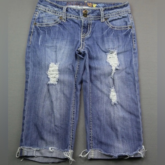 Vintage Women's Mudd Jean Shorts Mid Rise Cuffed Distressed Size 3 - Picture 1 of 3